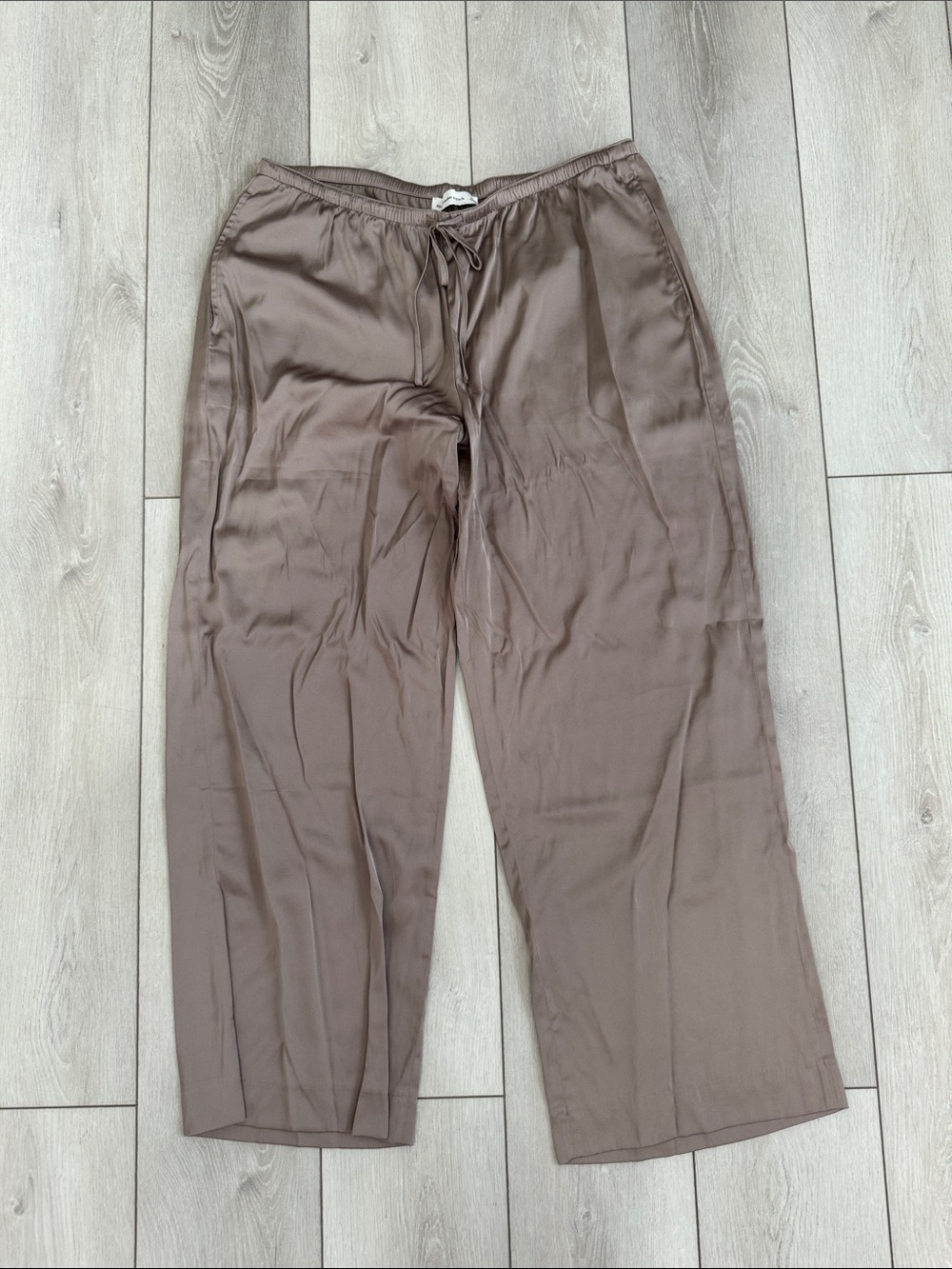 Abercrombie & Fitch Satin Wide-Leg Drawstring Trousers - Taupe